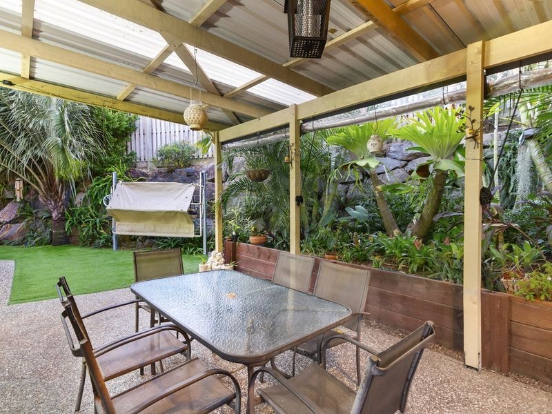 10 Sheffield Circuit, Pacific Pines QLD 4211