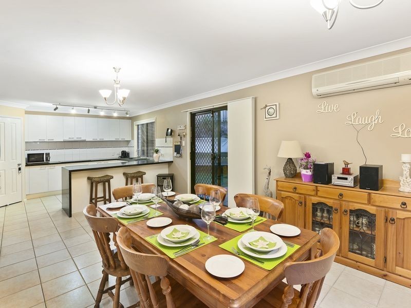 10 Sheffield Circuit, Pacific Pines QLD 4211