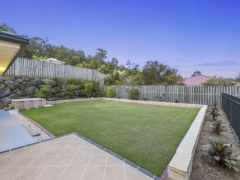 7 Cobbler Place, Pacific Pines QLD 4211