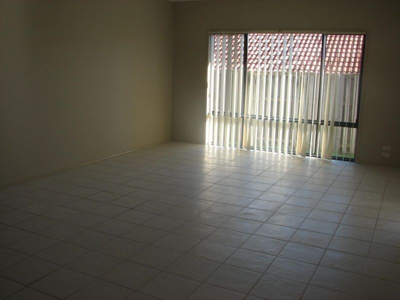 3 Irvine Street, Pacific Pines QLD 4211