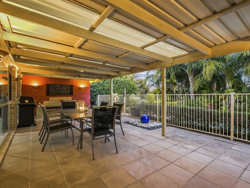 45 Howland Circuit, Pacific Pines QLD 4211