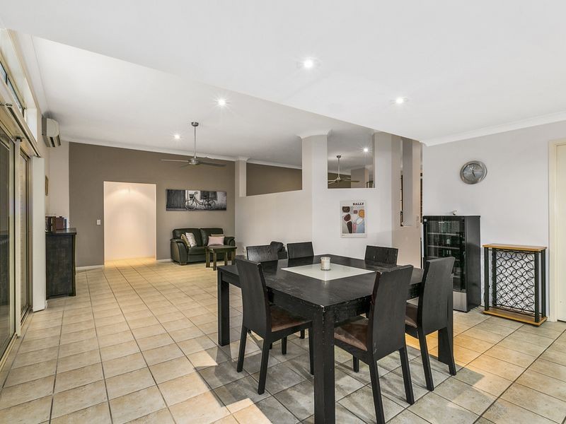 45 Howland Circuit, Pacific Pines QLD 4211