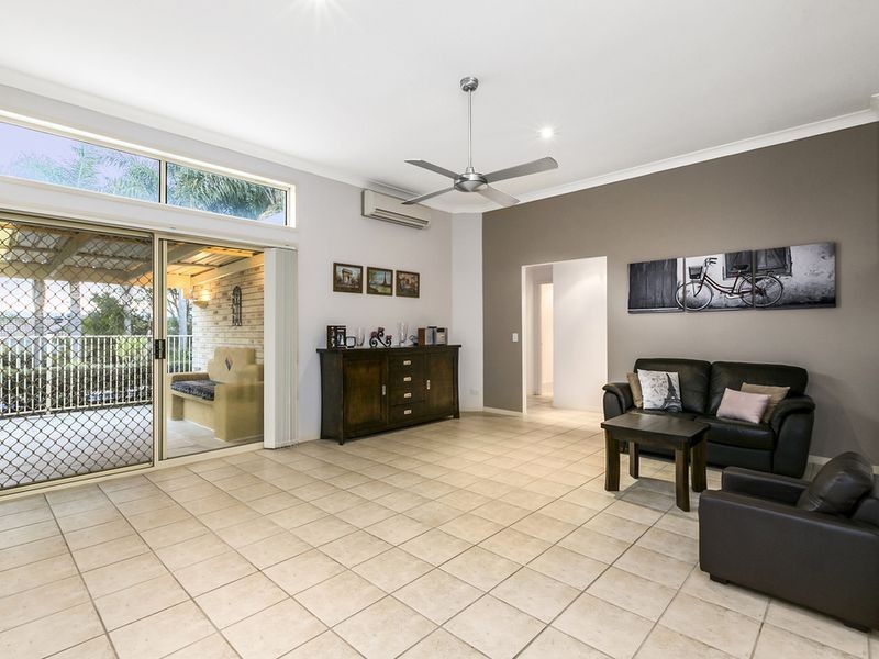45 Howland Circuit, Pacific Pines QLD 4211