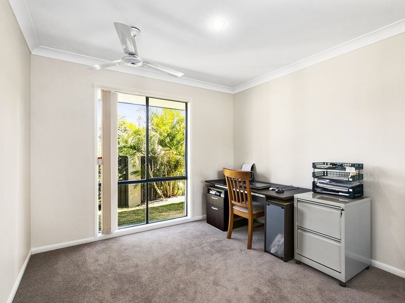 1 Napier Court, Pacific Pines QLD 4211
