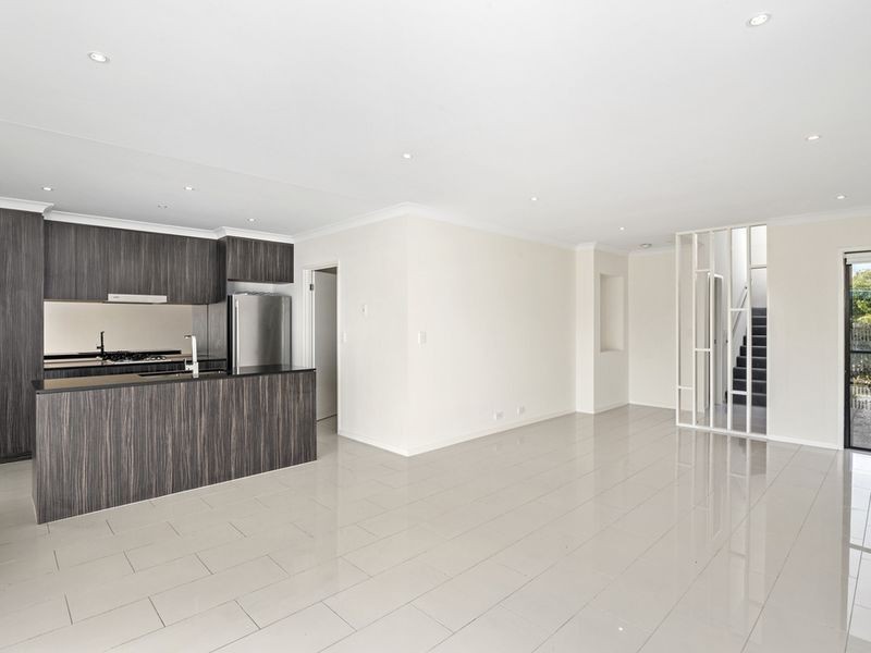 20/14 Norris Street, Pacific Pines QLD 4211