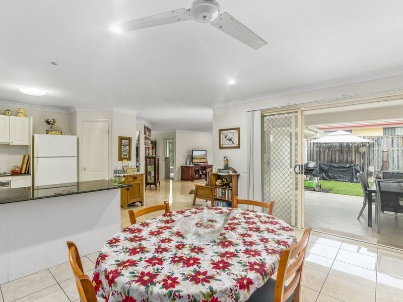 18 Bonner Court, Pacific Pines QLD 4211