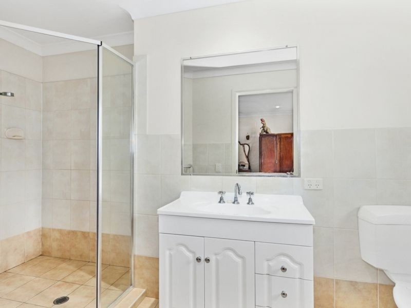 14 Bonner Court, Pacific Pines QLD 4211