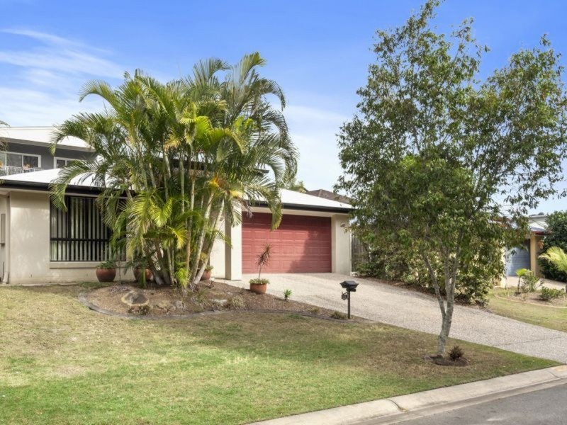 14 Bonner Court, Pacific Pines QLD 4211