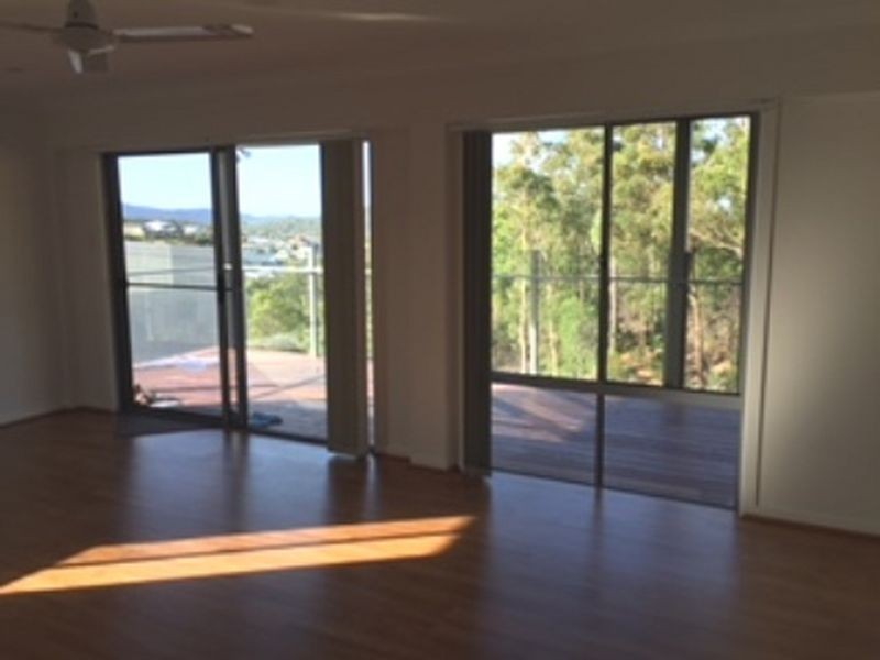 9 Diamantina Circuit, Pacific Pines QLD 4211