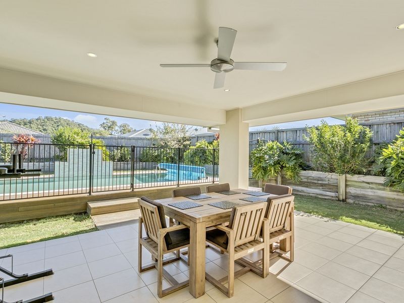 31 Barrington Street, Pacific Pines QLD 4211