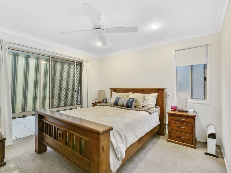 20/1 Archipelago Street, Pacific Pines QLD 4211