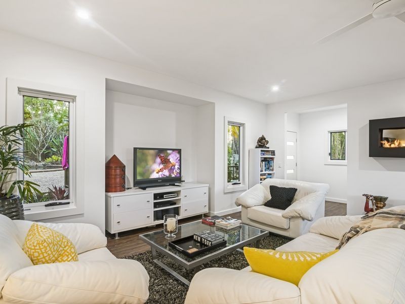 6 Clevedon Court, Maudsland QLD 4210