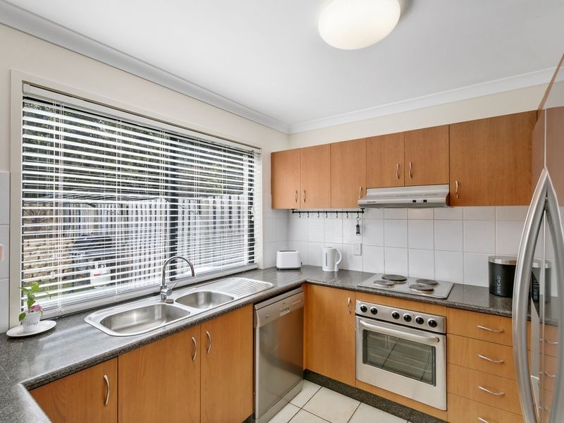 59/141 Pacific Pines Boulevard, Pacific Pines QLD 4211