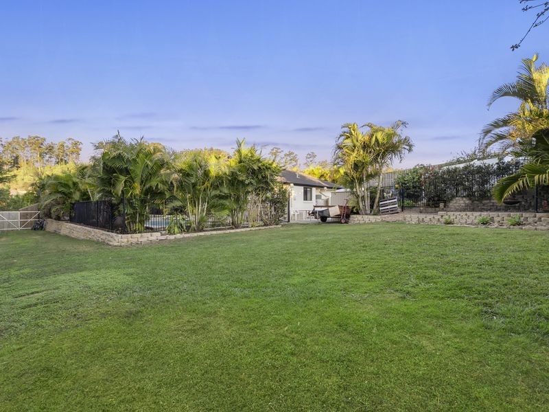 3 Bimberi Row, Pacific Pines QLD 4211