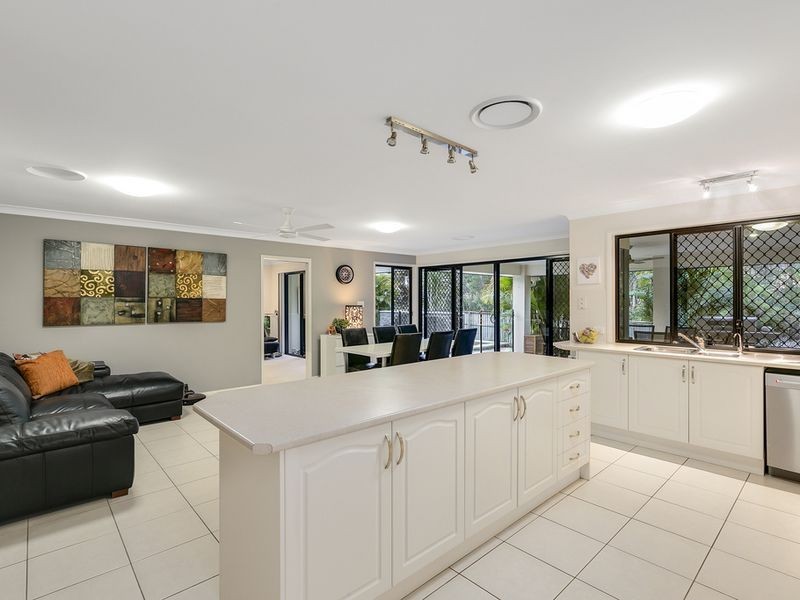 3 Bimberi Row, Pacific Pines QLD 4211