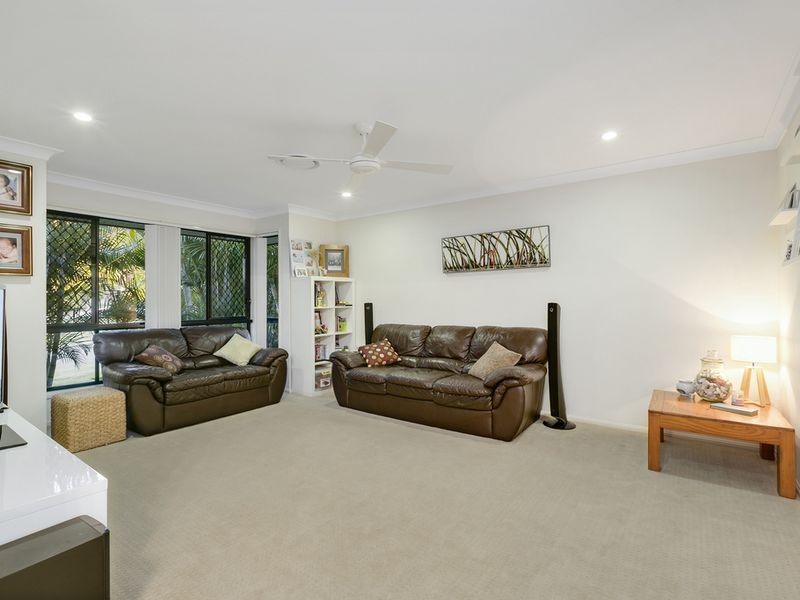 3 Bimberi Row, Pacific Pines QLD 4211