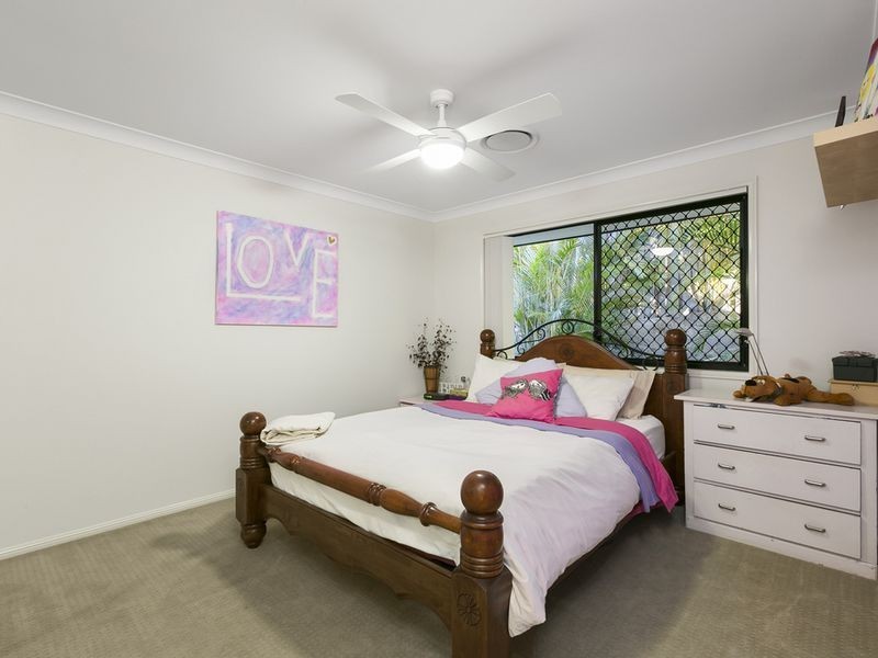 3 Bimberi Row, Pacific Pines QLD 4211