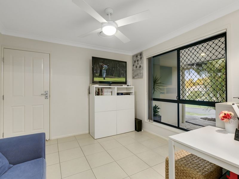 3 Bimberi Row, Pacific Pines QLD 4211