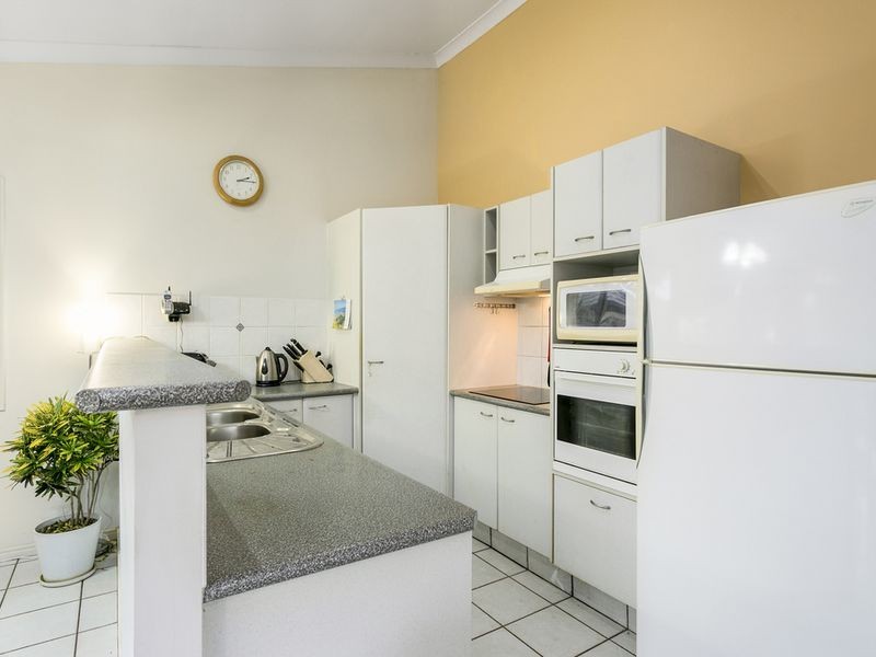 24 Antipodes Close, Pacific Pines QLD 4211