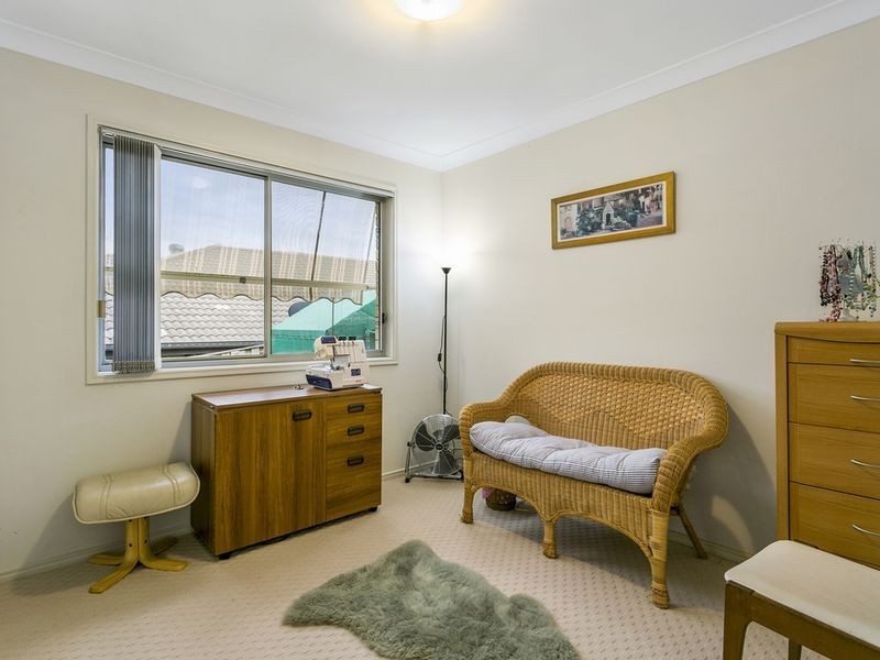 24 Antipodes Close, Pacific Pines QLD 4211