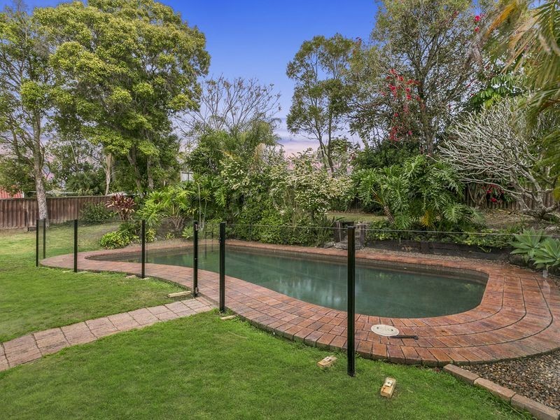5 The Avenue, Nerang QLD 4211