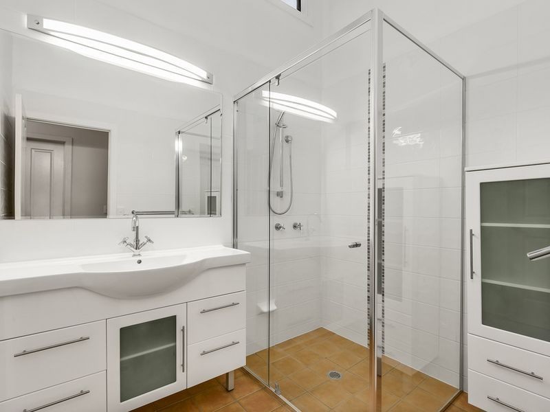 5 The Avenue, Nerang QLD 4211