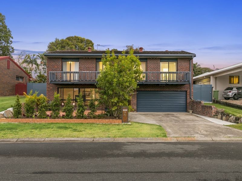 5 The Avenue, Nerang QLD 4211