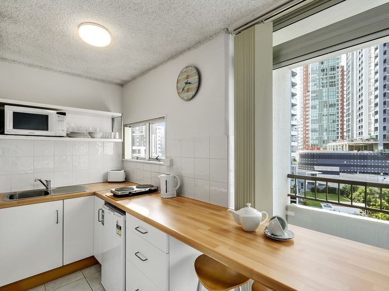 603/2 Barney Street, Southport QLD 4215