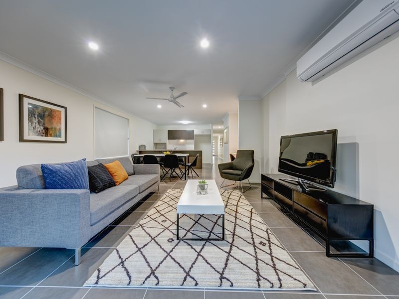 Pacific Pines QLD 4211