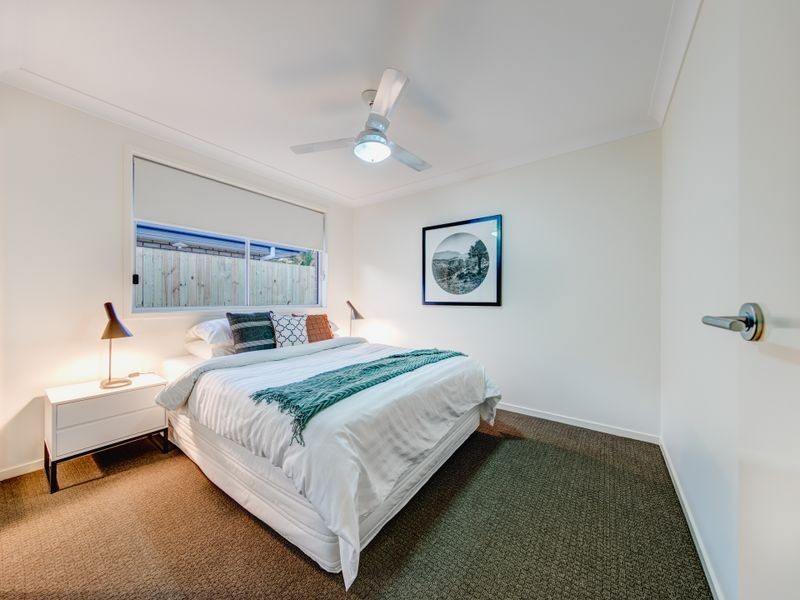 Pacific Pines QLD 4211