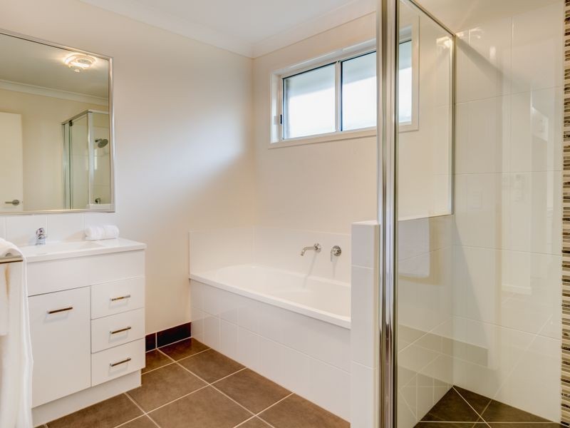 Pacific Pines QLD 4211