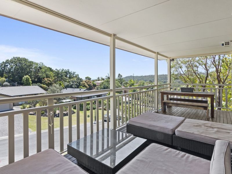 12 Avon Court, Pacific Pines QLD 4211
