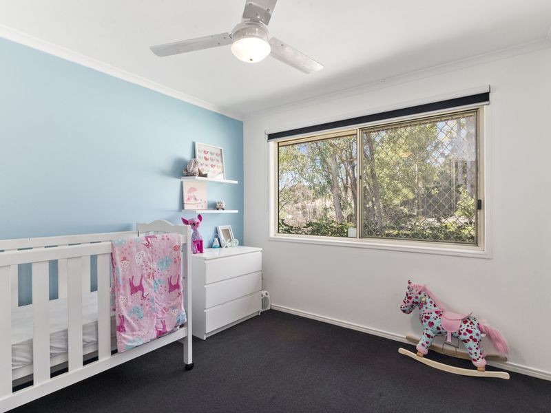 12 Avon Court, Pacific Pines QLD 4211