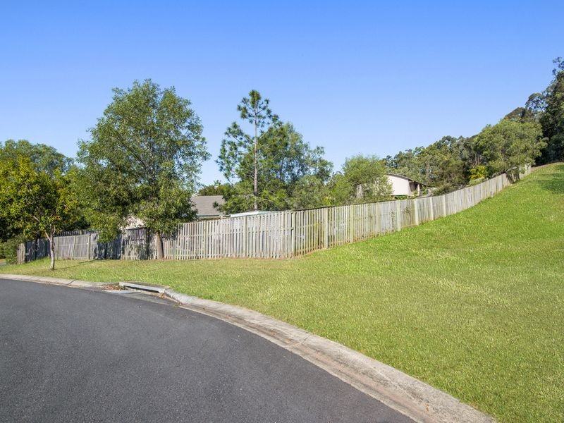 1 Cope Place, Pacific Pines QLD 4211