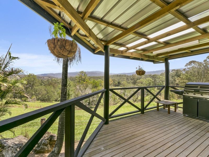 37 Link Road, Guanaba QLD 4210