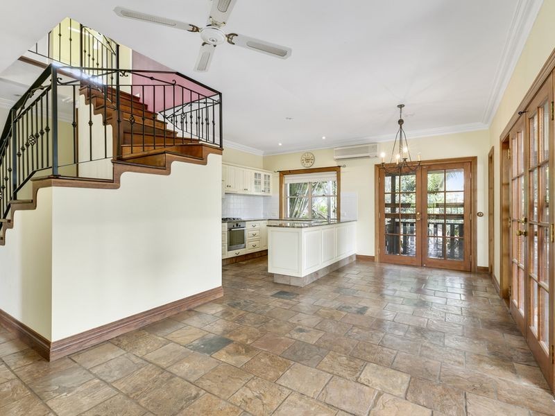 13 Phoenix Street, Pacific Pines QLD 4211