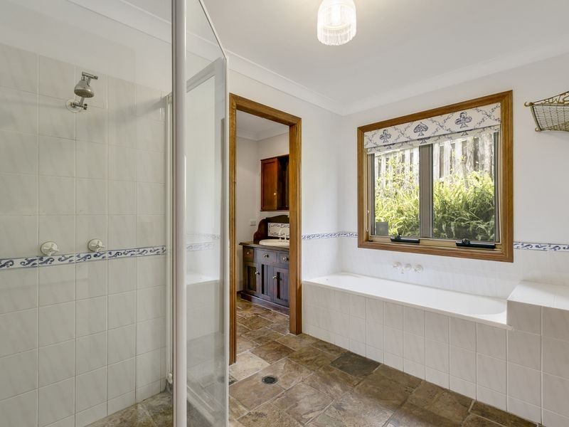 13 Phoenix Street, Pacific Pines QLD 4211