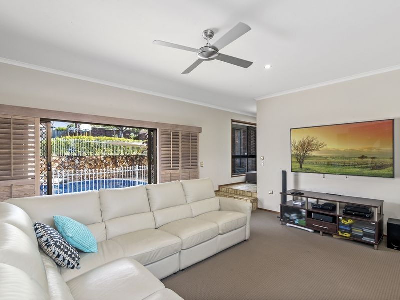 10 Palona Place, Ashmore QLD 4214