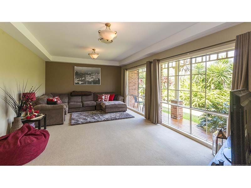 69 Burley Griffin Drive, Maudsland QLD 4210