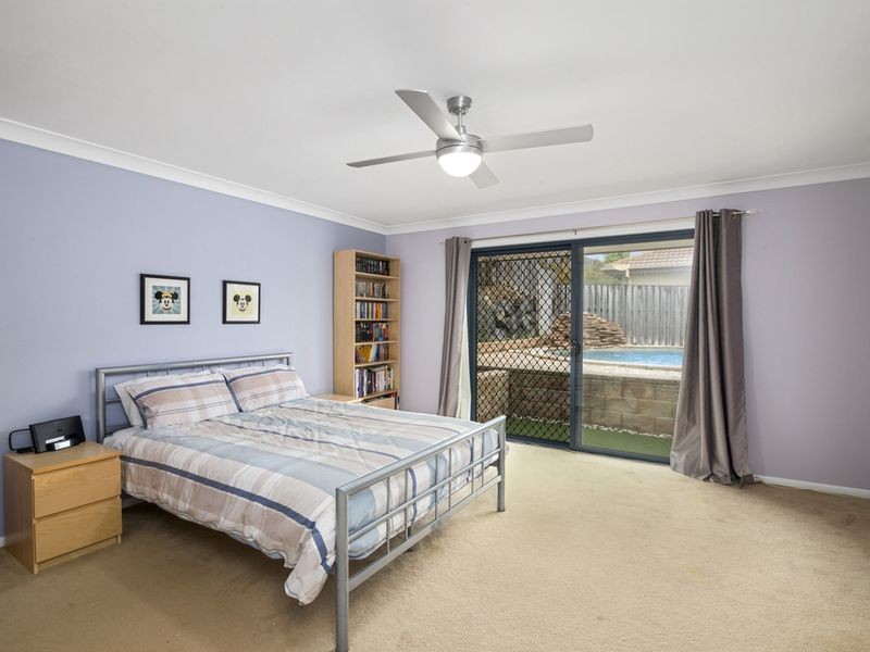 12 Taske Rise, Pacific Pines QLD 4211
