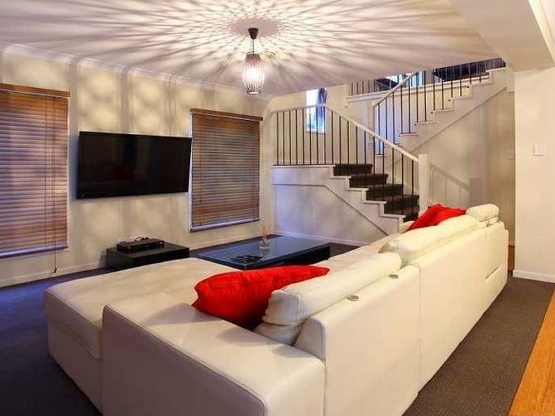 33 Barradeen Circuit, Pacific Pines QLD 4211