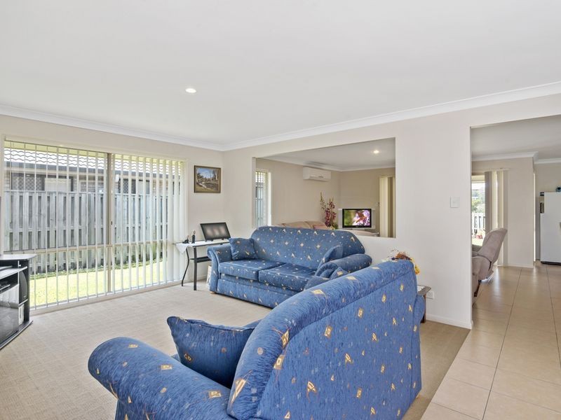 37 Buchanan Circuit, Oxenford QLD 4210