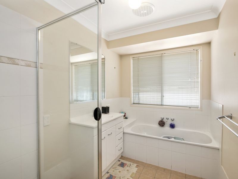 37 Buchanan Circuit, Oxenford QLD 4210