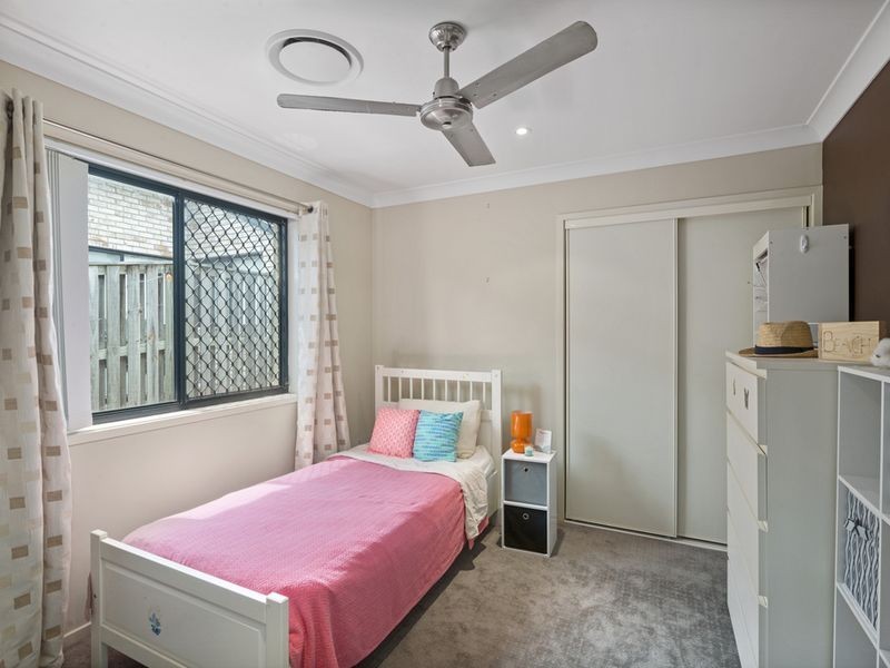 23 Carmarthen Circuit, Pacific Pines QLD 4211