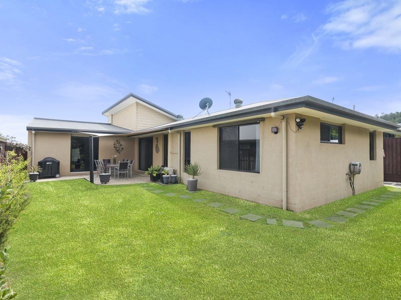 23 Carmarthen Circuit, Pacific Pines QLD 4211
