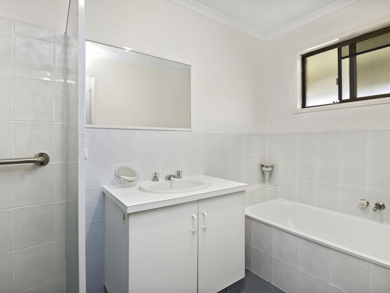 1/14 Stephanie Court, Labrador QLD 4215