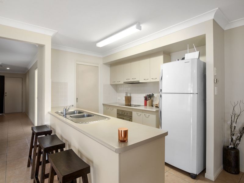 3 Taske Rise, Pacific Pines QLD 4211