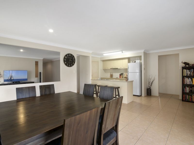 3 Taske Rise, Pacific Pines QLD 4211