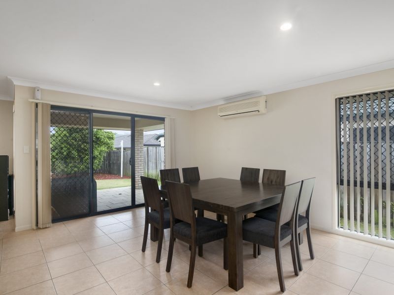 3 Taske Rise, Pacific Pines QLD 4211