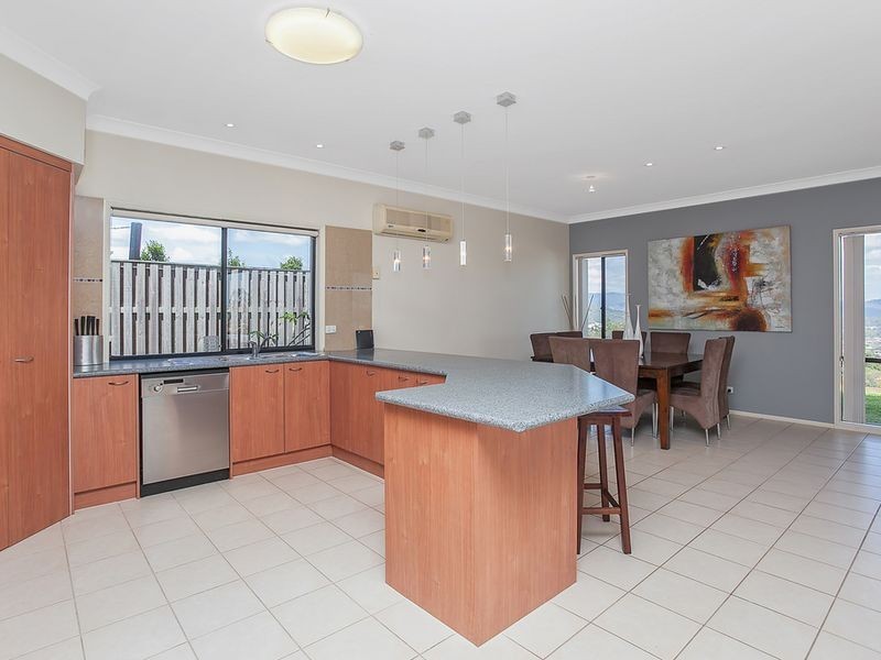 34 Hillary Circuit, Pacific Pines QLD 4211